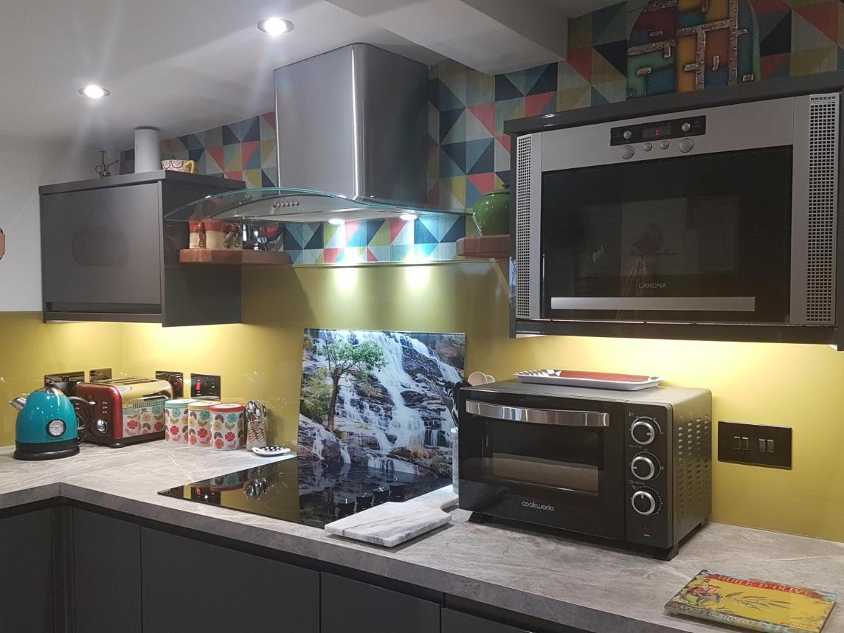 Bayview Lodge New Spacious Apartment Breakish エクステリア 写真