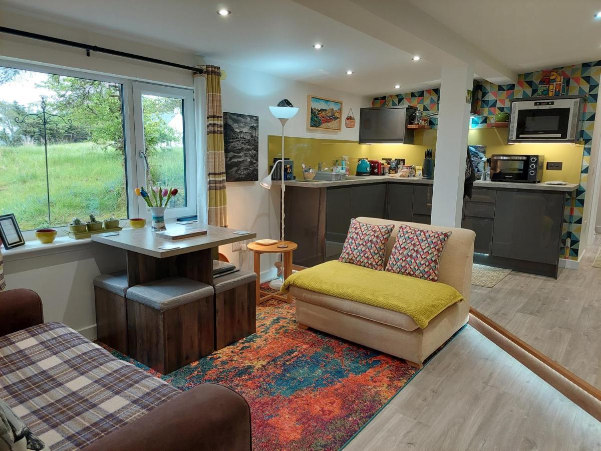 Bayview Lodge New Spacious Apartment Breakish エクステリア 写真