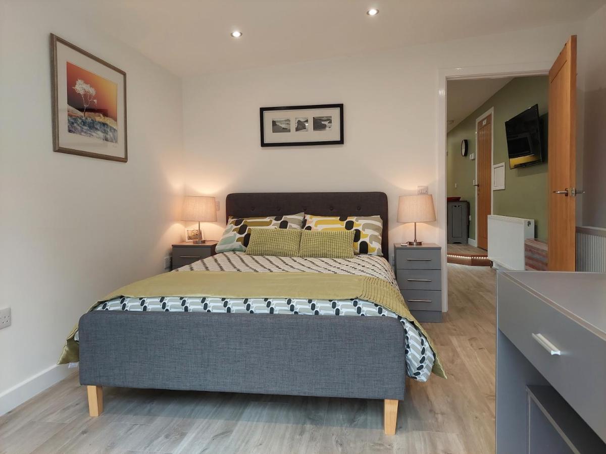 Bayview Lodge New Spacious Apartment Breakish エクステリア 写真