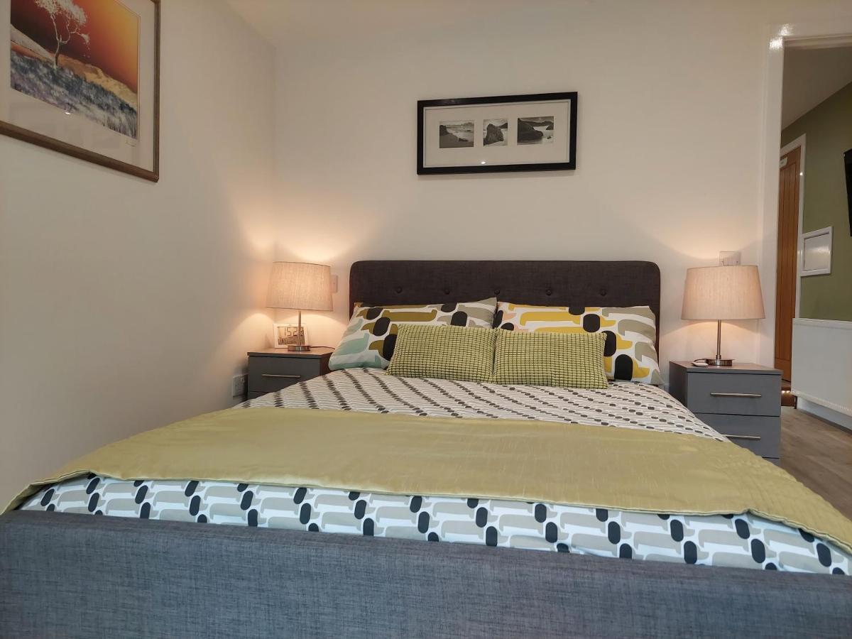 Bayview Lodge New Spacious Apartment Breakish エクステリア 写真