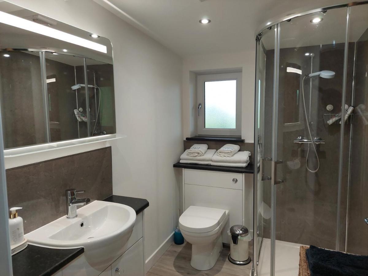 Bayview Lodge New Spacious Apartment Breakish エクステリア 写真